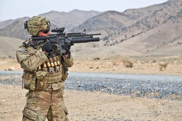 ᐅ Bundeswehr Praktikum: Alle Infos im Überblick - Plakos Akademie