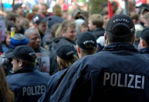  ᐅ Polizei Ausbildung: Alle Infos zur Ausbildung bei der Polizei Motiv 